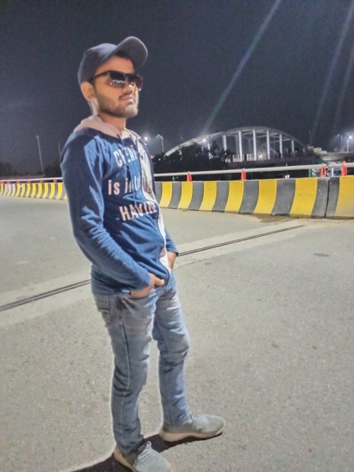 Anurag singh Science,Maths,Social Science home tutor in Varanasi.